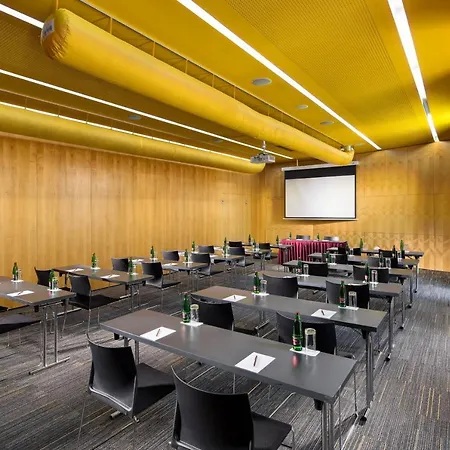 Clarion Congress Hotel